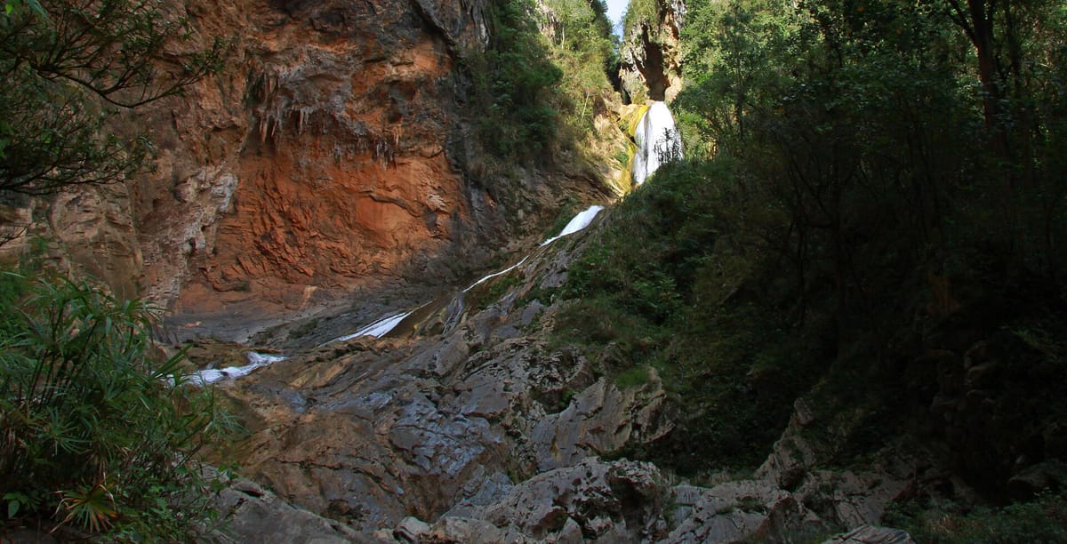 Topes de Collantes and Salto del Caburní